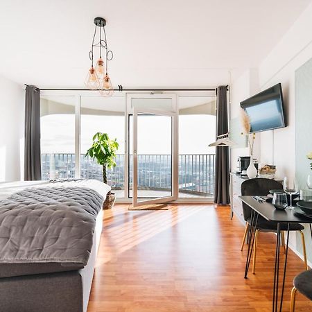 Great City View I 26 Floor I Netflix And Boxspringbed Augsburg Eksteriør bilde